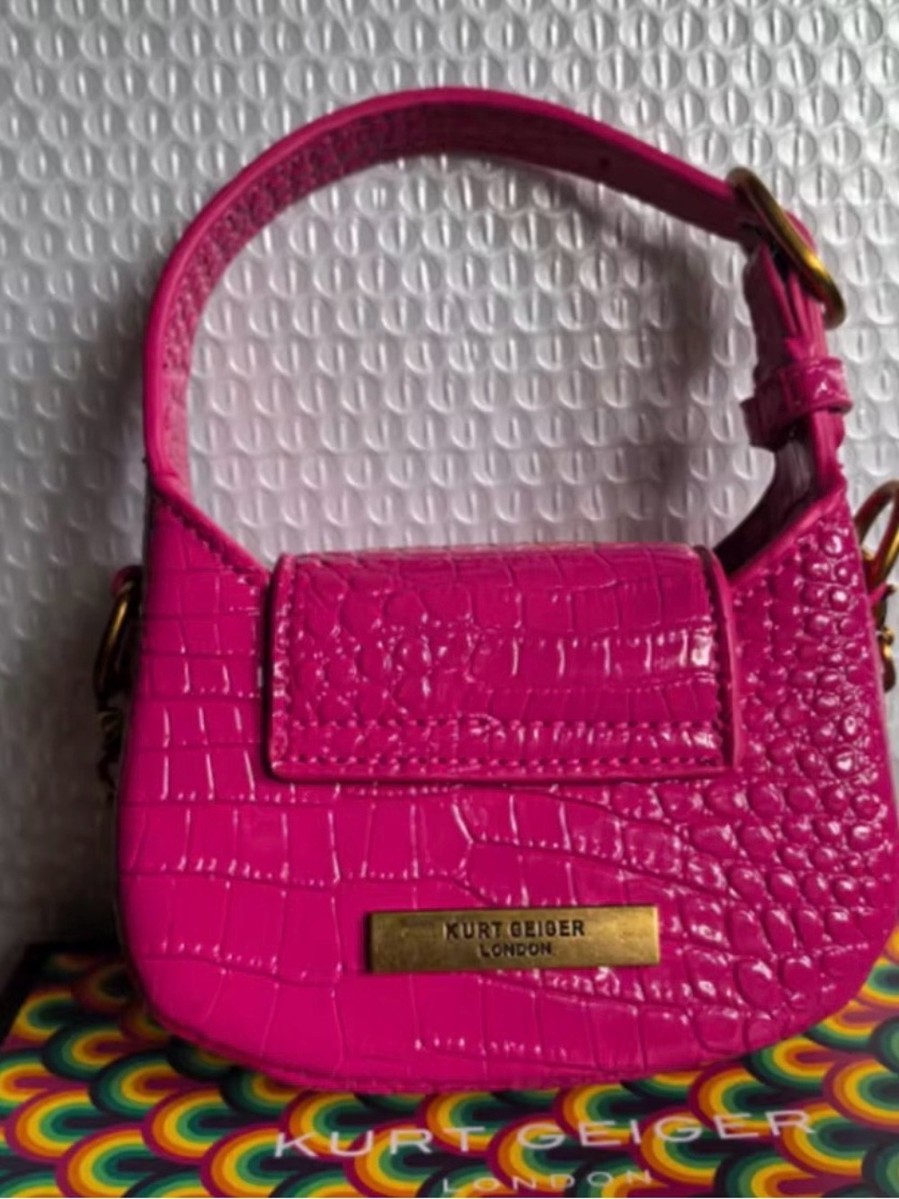 Hot Pink Croc-Embossed Mini Shoulder Bag with Gold Chain 5.5inch by 4inch - Picture 7 of 11